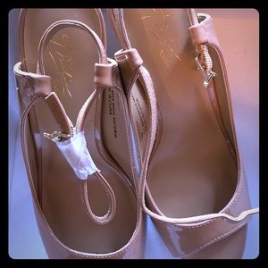 Stylish Nude heels from Thalia sodi